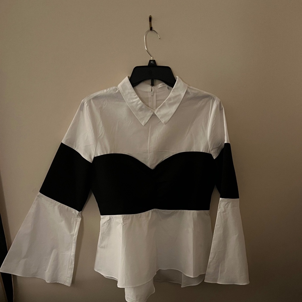 New Black & white stylish top
